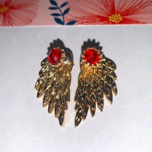 Wing earrings ￥￥